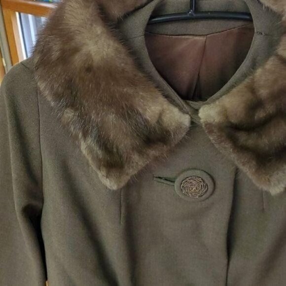 Vintage 60's Union Made Brown Sz. L Fur Collared Lined Button Coat - Picture 6 of 12
